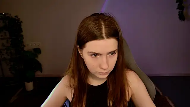 Snapshot of AliceCUNTach chatting on December 2025 05:14:01 AM AliceCUNTach online show from December 2025 05:14:01 AM