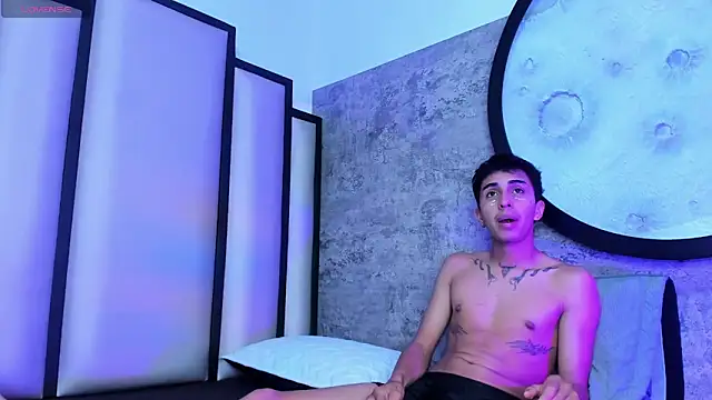 Amy Fox03 online show from October 2025 01:11:02 PM