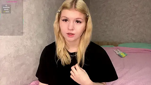ShontaWasilko online show from May 2026 01:34:02 AM