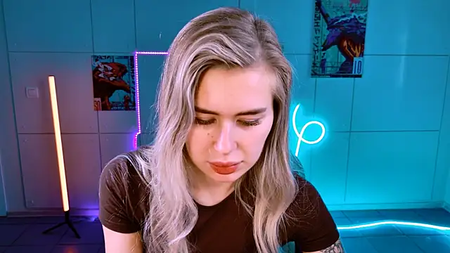 AdelLoyss online show from September 2025 05:07:02 AM