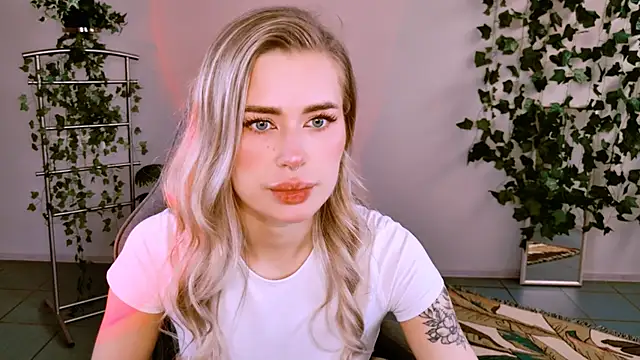 AdelLoyss online show from September 2025 09:10:02 AM