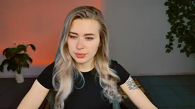 AdelLoyss online show from September 2025 09:11:02 AM