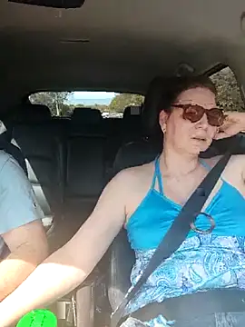 Snapshot of aussiepeaches chatting on October 2025 03:37:02 AM aussiepeaches online show from October 2025 03:37:02 AM