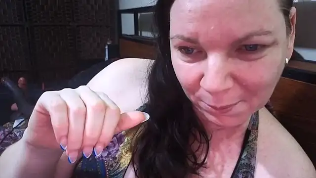 Snapshot of aussiepeaches chatting on October 2025 01:57:01 AM aussiepeaches online show from October 2025 01:57:01 AM