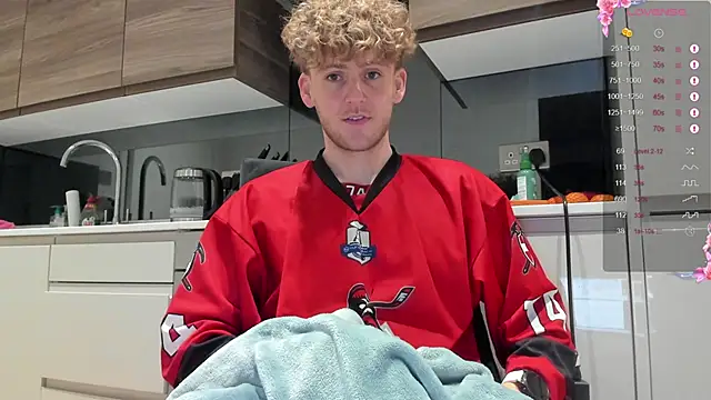 Snapshot of DominantAlex18 chatting on November 2025 06:01:01 AM DominantAlex18 online show from November 2025 06:01:01 AM