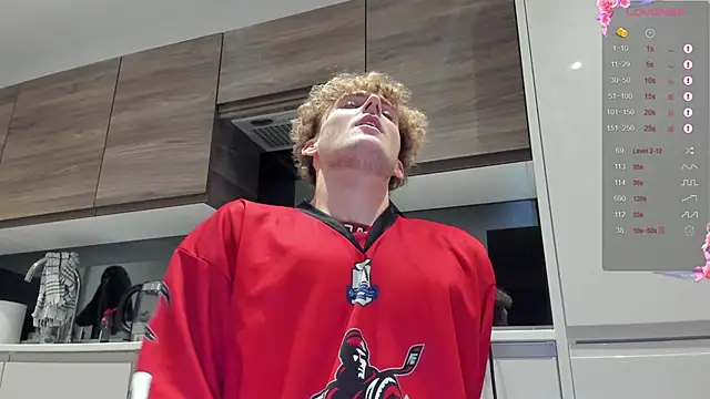 Snapshot of DominantAlex18 chatting on December 2025 08:50:02 PM DominantAlex18 online show from December 2025 08:50:02 PM