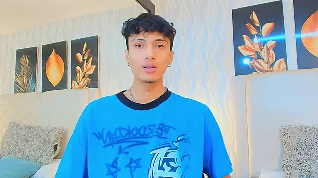 Lean Portman online show from October 2025 08:37:02 PM