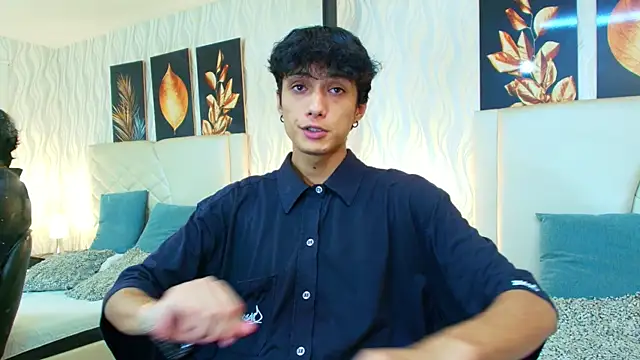 Lean Portman online show from November 2025 08:43:01 PM