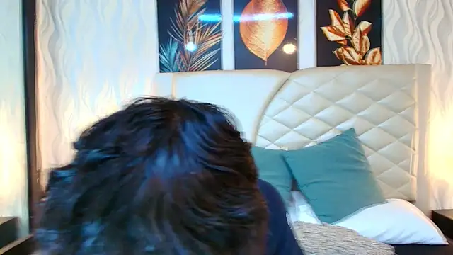 Lean Portman online show from December 2025 08:48:02 PM