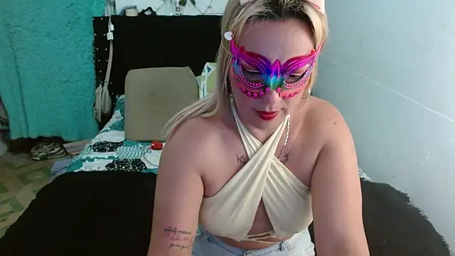 Snapshot of Milf_f__W chatting on September 2025 05:48:01 PM Milf f W online show from September 2025 05:48:01 PM