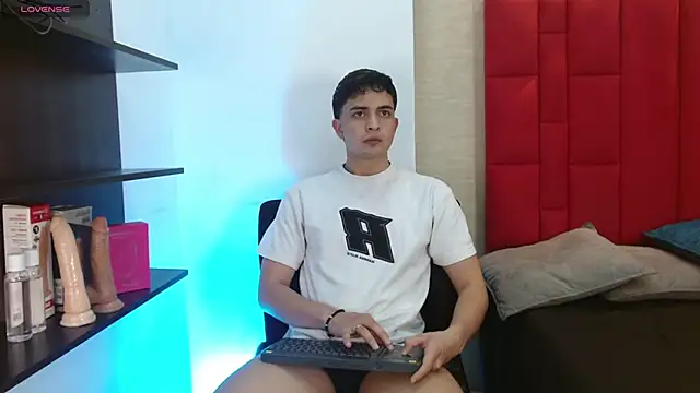 Cady Hot online show from November 2025 08:31:01 PM