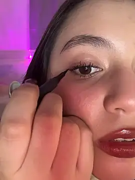 Angeldusttt online show from November 2025 01:22:01 AM