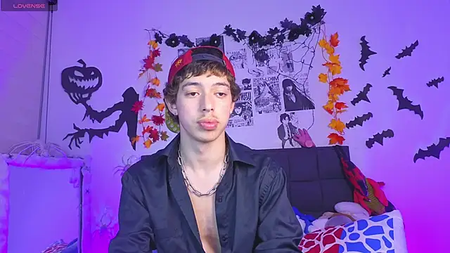 Snapshot of Otter_Star chatting on October 2025 04:01:02 AM Otter Star online show from October 2025 04:01:02 AM