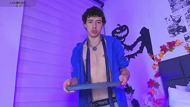 Snapshot of Otter_Star chatting on November 2025 04:33:02 AM Otter Star online show from November 2025 04:33:02 AM