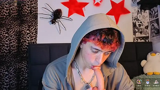 Snapshot of Otter_Star chatting on November 2025 03:05:01 AM Otter Star online show from November 2025 03:05:01 AM