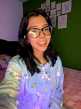 Valen-Foxx online show from October 2025 05:59:01 AM