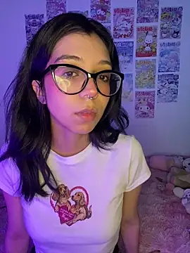 Valen-Foxx online show from November 2025 06:01:01 AM