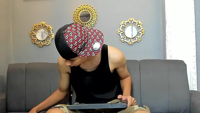 Snapshot of kenix_777 chatting on September 2025 03:32:02 AM kenix 777 online show from September 2025 03:32:02 AM