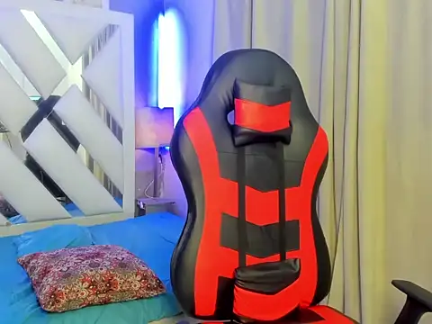 Snapshot of kenix_777 chatting on October 2025 07:56:01 PM kenix 777 online show from October 2025 07:56:01 PM