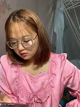 July-y online show from October 2025 04:05:01 AM