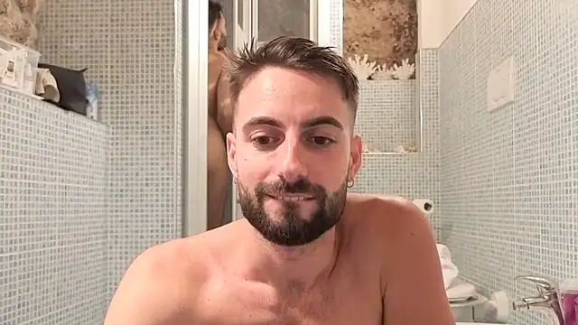 Amicisegreti online show from June 2026 06:54:01 PM