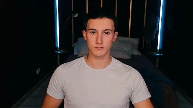 Snapshot of David__Diamond chatting on September 2025 03:12:02 PM David Diamond online show from September 2025 03:12:02 PM