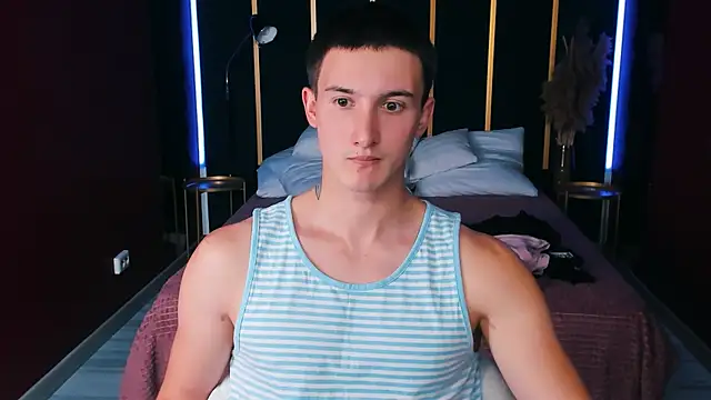 Snapshot of David__Diamond chatting on September 2025 03:44:02 PM David Diamond online show from September 2025 03:44:02 PM