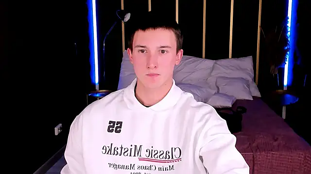 Snapshot of David__Diamond chatting on October 2025 04:04:01 PM David Diamond online show from October 2025 04:04:01 PM