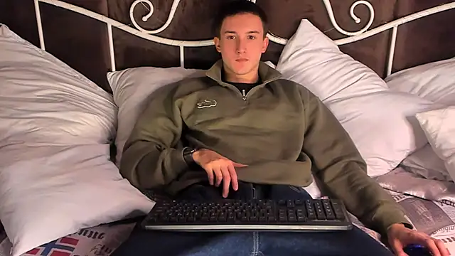 Snapshot of David__Diamond chatting on October 2025 04:03:02 PM David Diamond online show from October 2025 04:03:02 PM