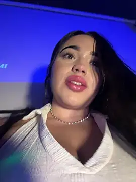 SofiaWildee online show from May 2026 01:01:01 AM