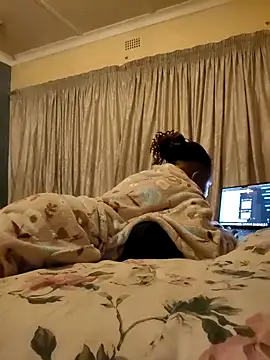 Snapshot of Cianda24 chatting on September 2025 04:23:02 PM Cianda24 online show from September 2025 04:23:02 PM