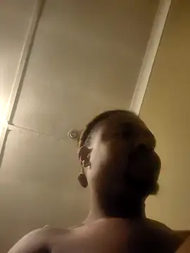 Cianda24 online show from February 2026 02:44:01 AM