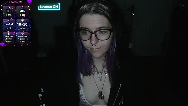 Snapshot of x3raven chatting on September 2025 09:31:01 AM x3raven online show from September 2025 09:31:01 AM