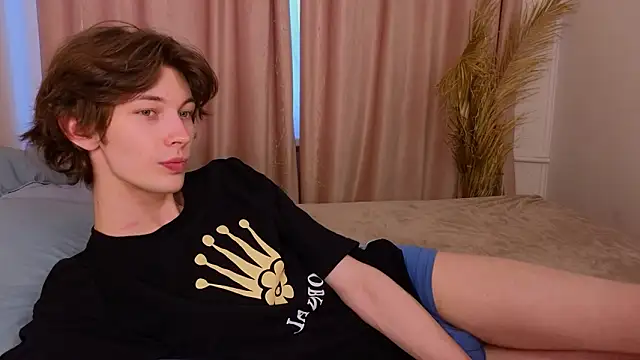  Den1s  online show from February 2026 12:30:02 PM