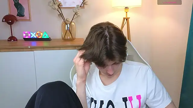  Den1s  online show from March 2026 02:00:02 PM