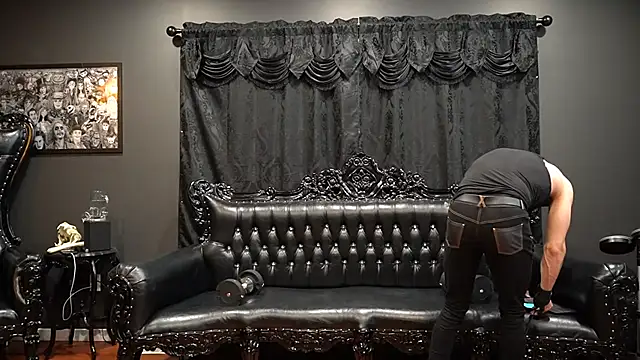 Snapshot of gothicdesigner chatting on November 2025 08:29:01 PM gothicdesigner online show from November 2025 08:29:01 PM