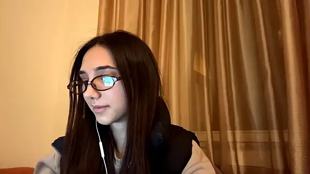 LinaMour online show from September 2025 10:14:01 PM