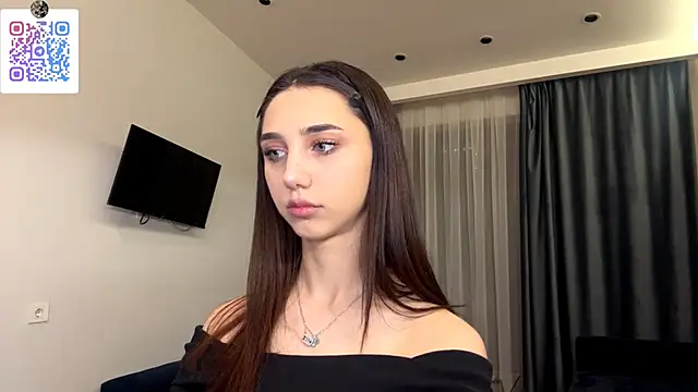 LinaMour online show from December 2025 10:18:02 PM