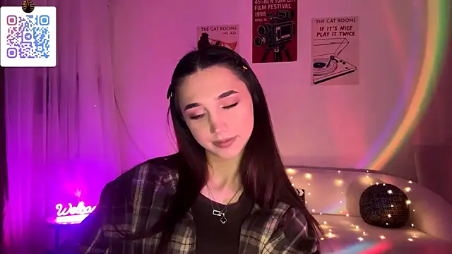 LinaMour online show from March 2026 10:35:02 PM