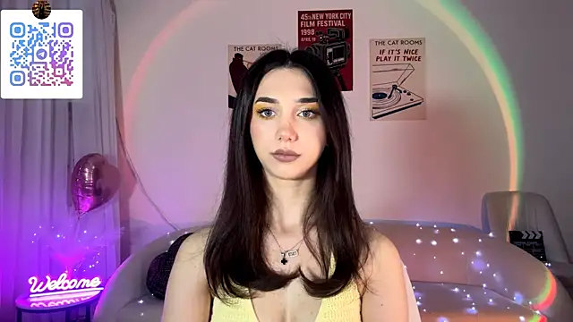 LinaMour online show from May 2026 10:18:02 PM