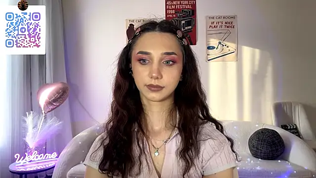 LinaMour online show from June 2026 02:53:01 AM