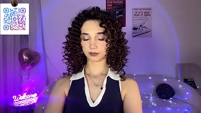 LinaMour online show from June 2026 10:18:02 PM