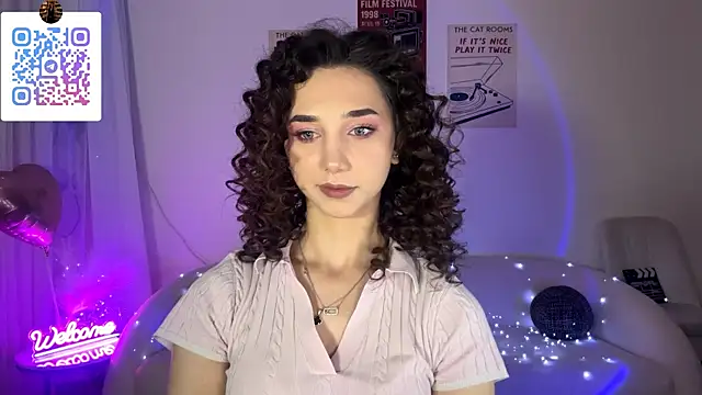 LinaMour online show from June 2026 10:23:02 PM