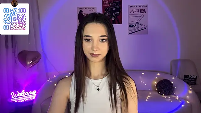 LinaMour online show from June 2026 10:46:01 PM