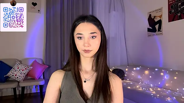 LinaMour online show from June 2026 10:20:01 PM