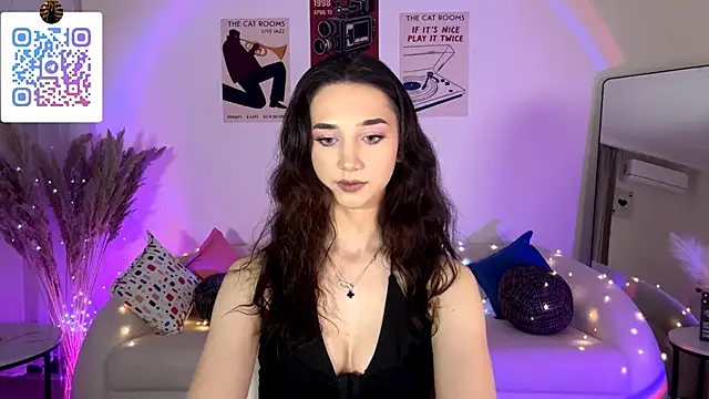 Snapshot of LinaMour chatting on June 2026 11:05:01 PM LinaMour online show from June 2026 11:05:01 PM
