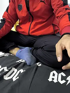 Snapshot of yazinyazin1 chatting on November 2025 10:43:02 PM yazinyazin1 online show from November 2025 10:43:02 PM