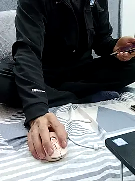 Snapshot of yazinyazin1 chatting on December 2025 09:09:01 PM yazinyazin1 online show from December 2025 09:09:01 PM