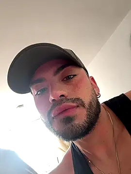 Alexander Diiaz online show from September 2025 02:00:02 PM