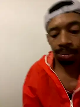 Snapshot of fitsexyman chatting on October 2025 07:32:02 PM fitsexyman online show from October 2025 07:32:02 PM